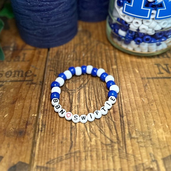 University of Kentucky friendship bracelets - Picture 7 of 7